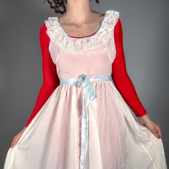 Sweet Vintage Nylon Nightdress Wrap Style - Picture 2 of 7